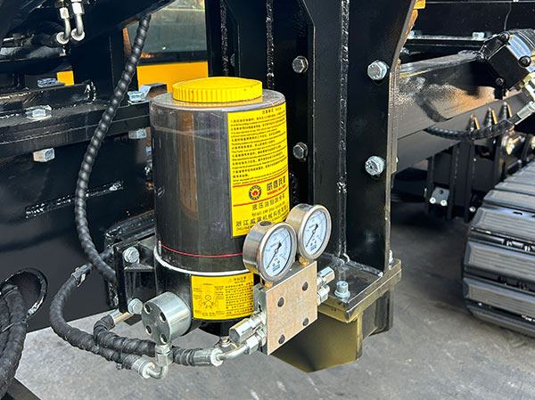 automatic grease spray smear