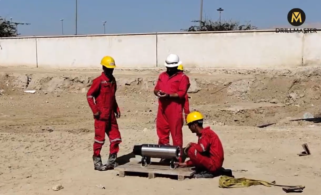 A “Handshake” 3,000 Meters Below the Sea: The Story of Our Directional Drilling Breakthrough in the Strait of Hormuz, Iran